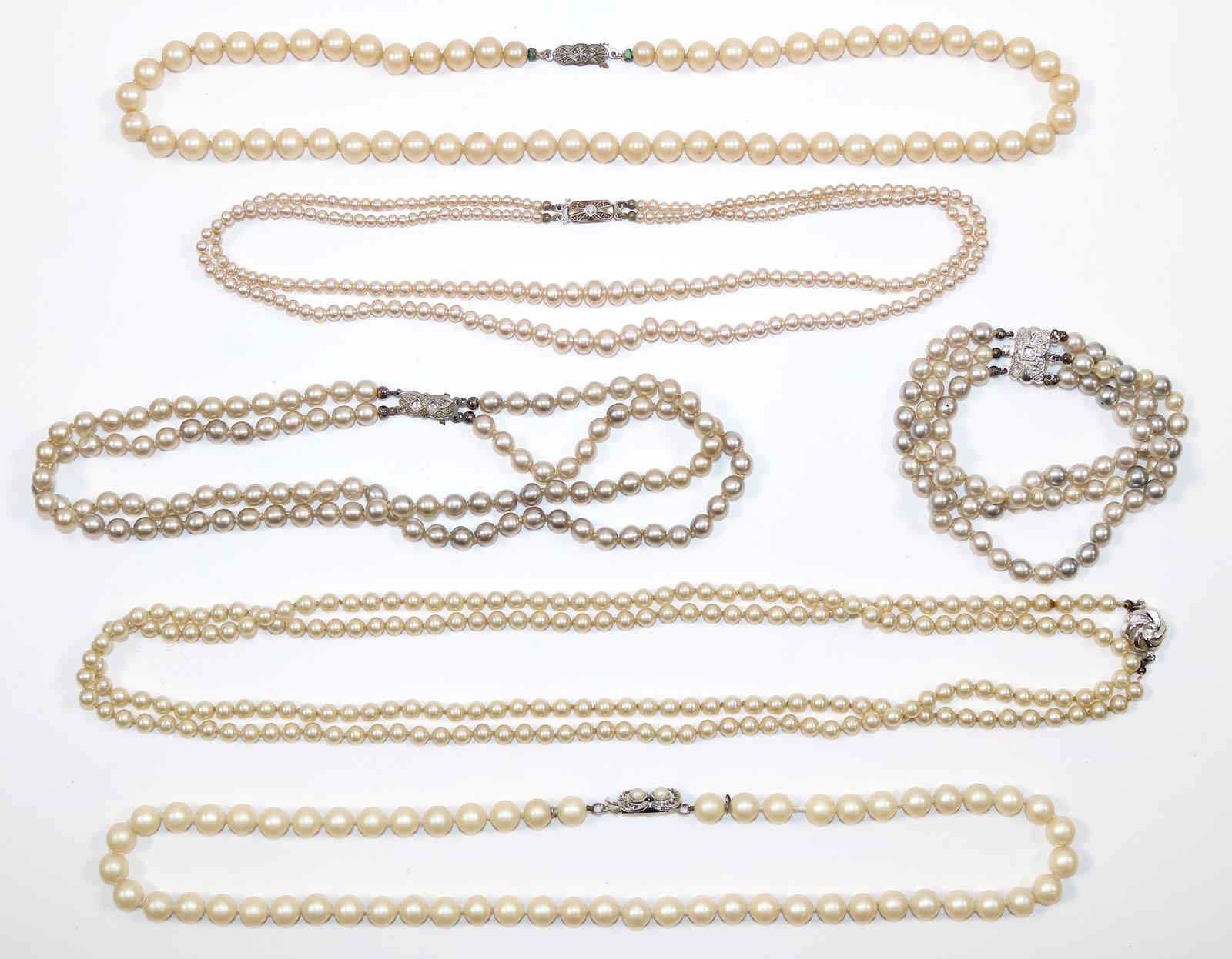 Perlenketten u. | Bild Nr.1