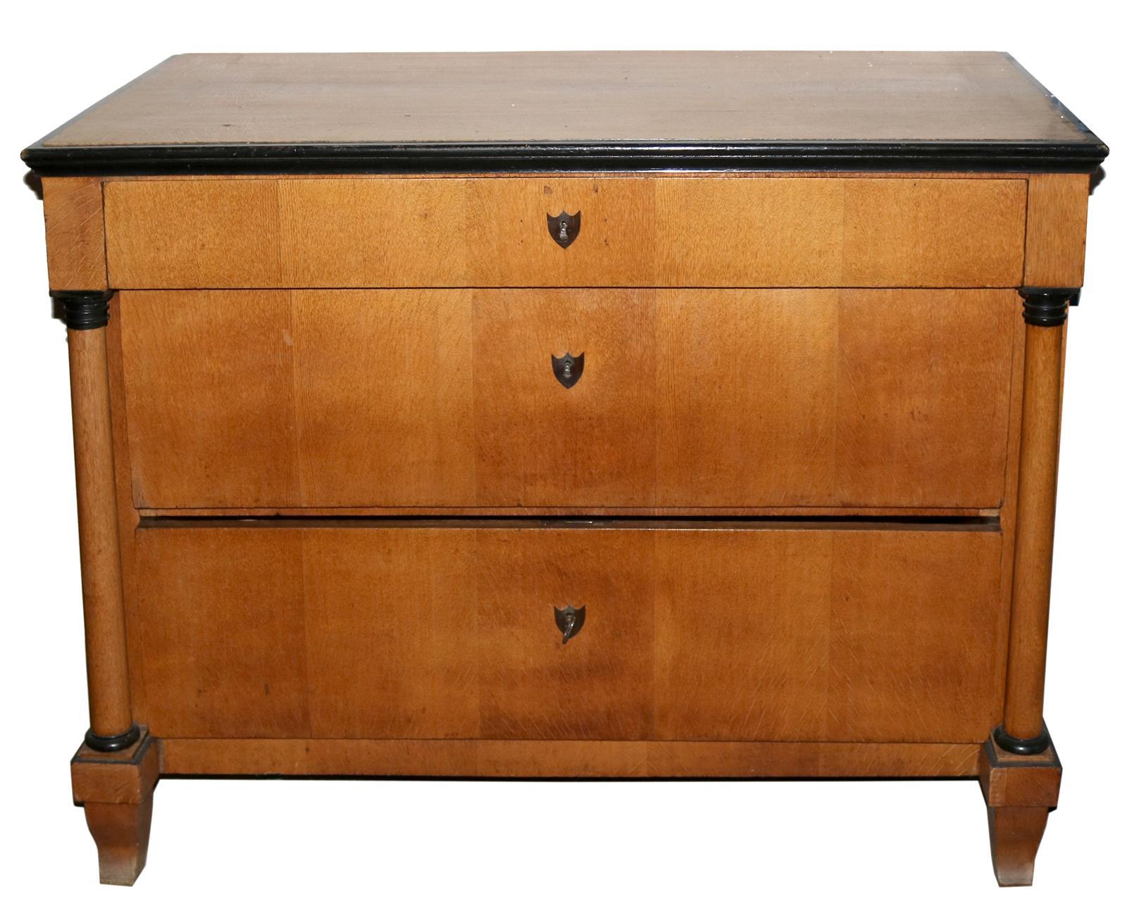 Biedermeier Kommode. | Bild Nr.1