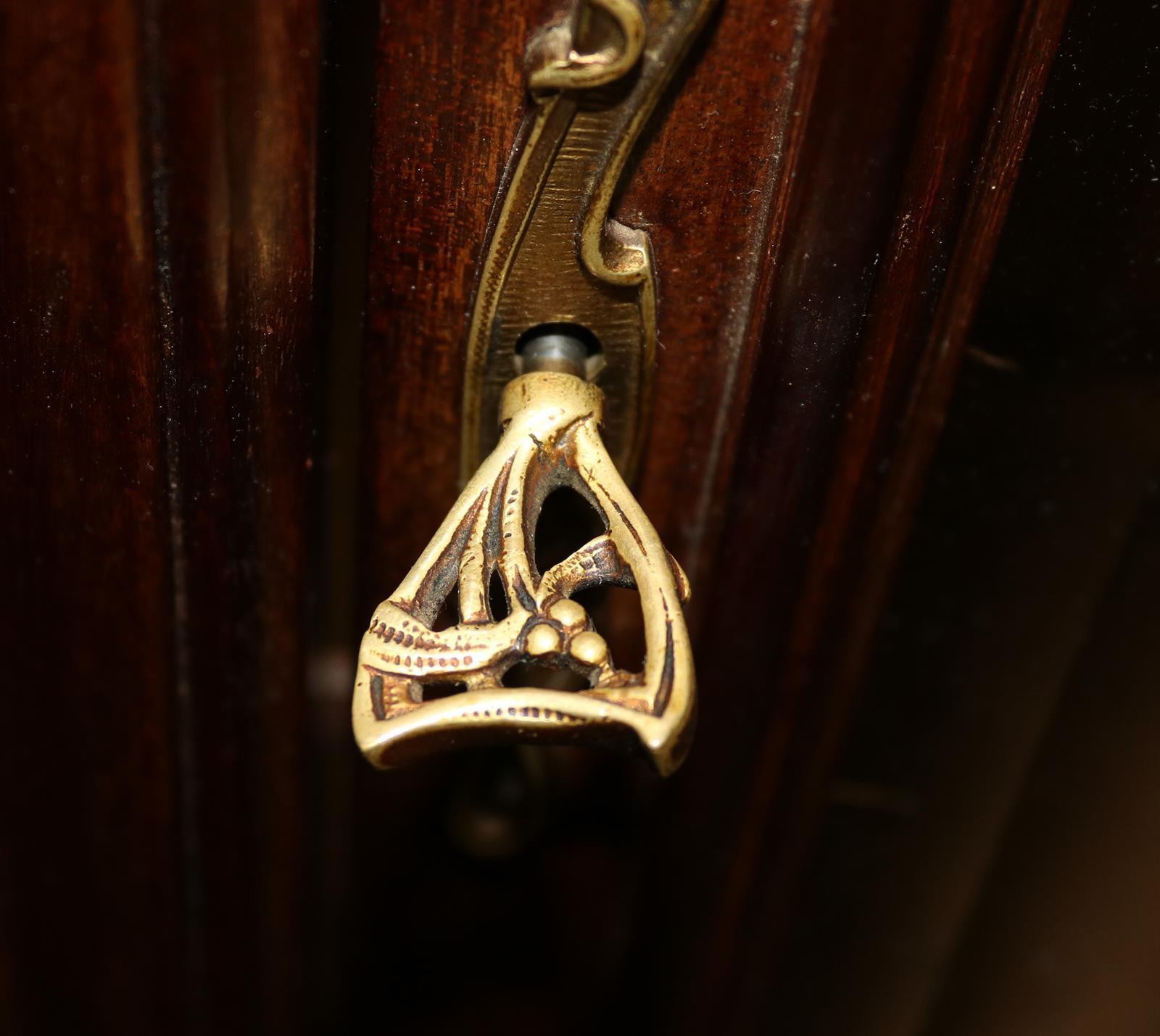 Salonschrank Jugendstil. | Bild Nr.3