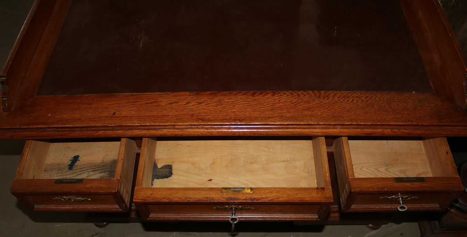 Schreibtisch um 1900. | Bild Nr.5
