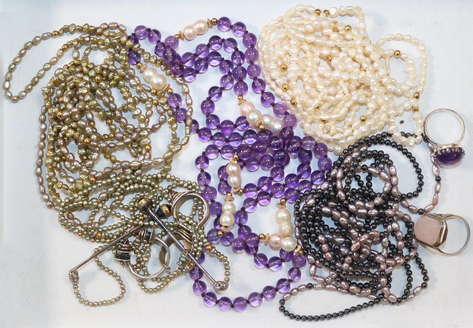 Perlencolliers. | Bild Nr.2