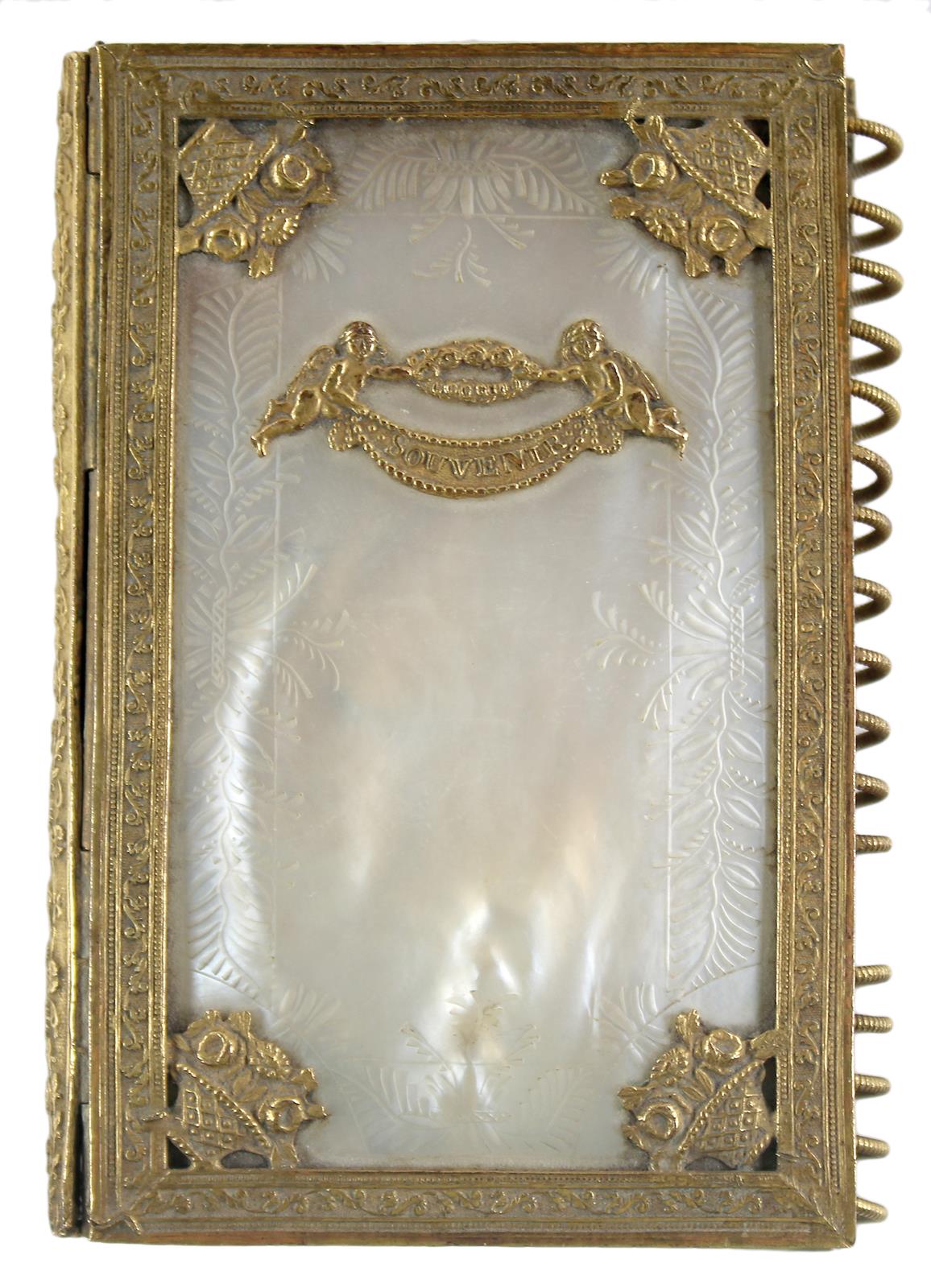 Perlmutteinband. | Bild Nr.1