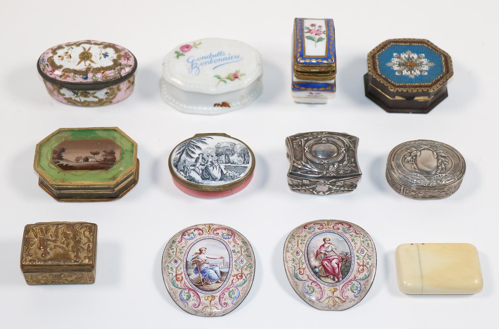 Pillendöschen u. Döschen. | Bild Nr.1