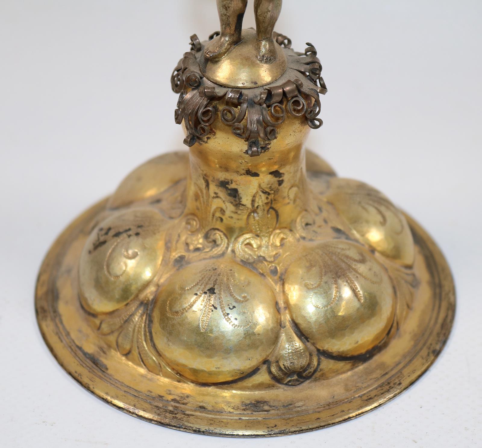 Bedeutender Ananaspokal. | Bild Nr.3