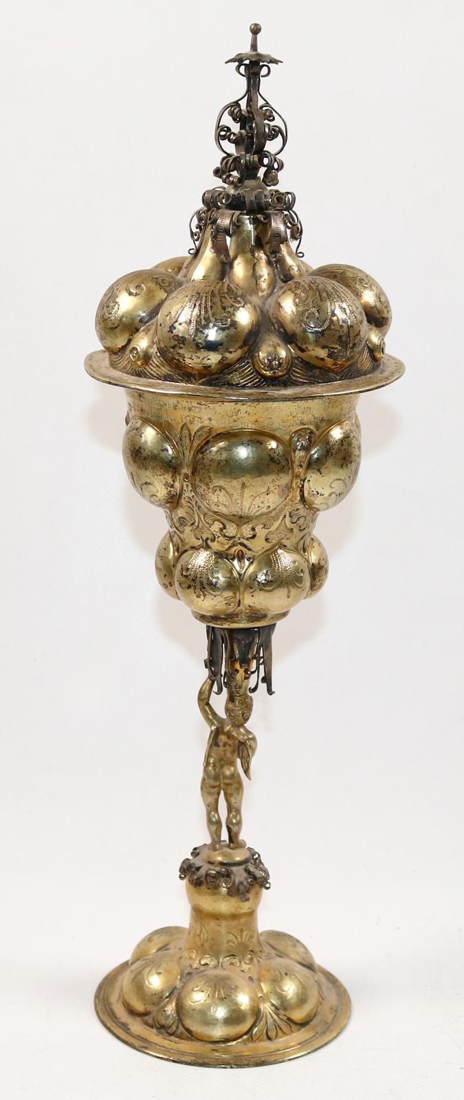 Bedeutender Ananaspokal. | Bild Nr.5