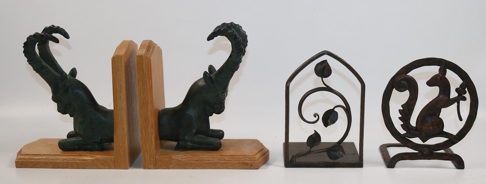 Buchstützen. | Bild Nr.2