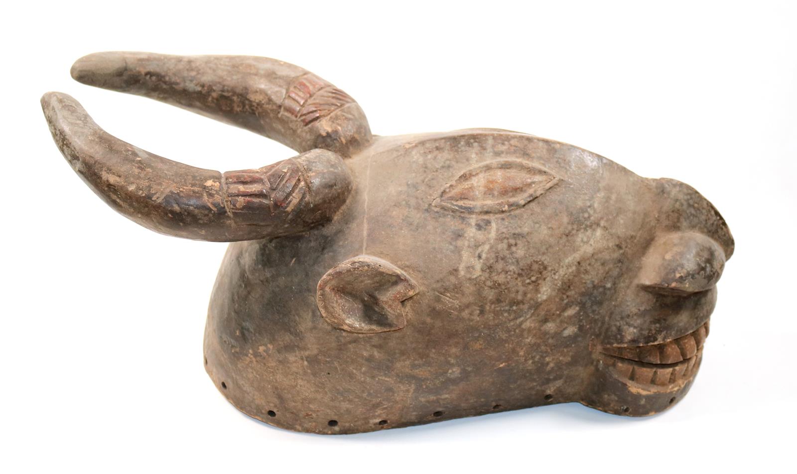 Bamileke Büffelmaske. | Bild Nr.2