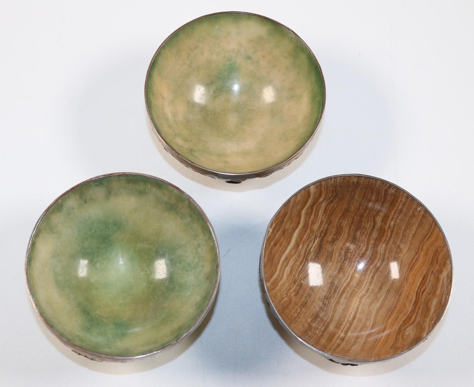 Drei asiatische Bowls. | Bild Nr.2