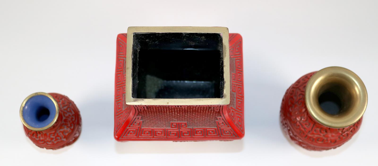 Rotlackvase China. | Bild Nr.2