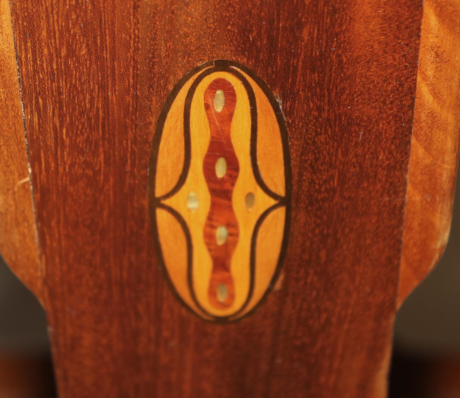 Art-Deco Tisch mit vier Stühlen. | Bild Nr.7