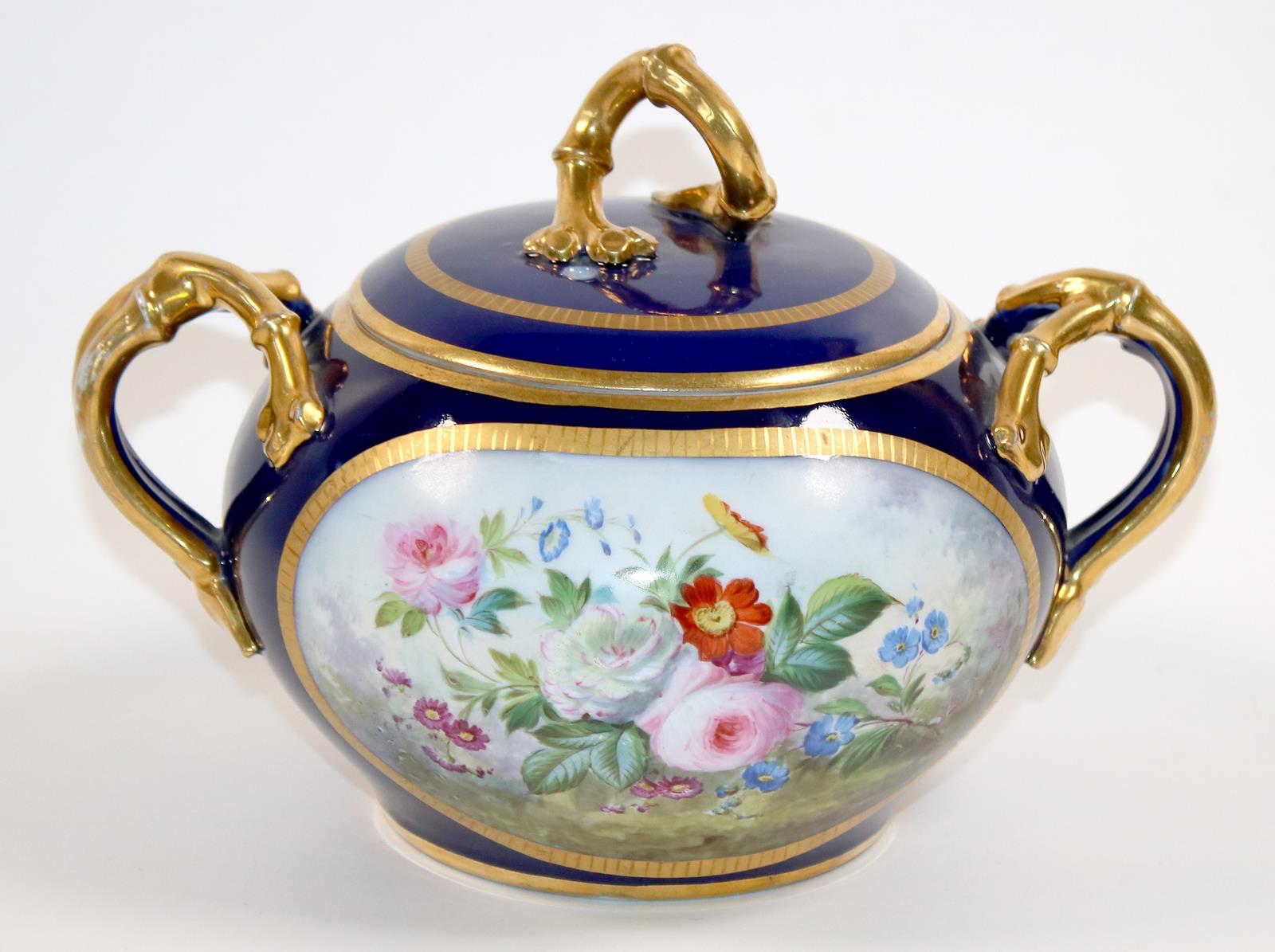 Bonboniere mit Blumenmalerei. | Bild Nr.1