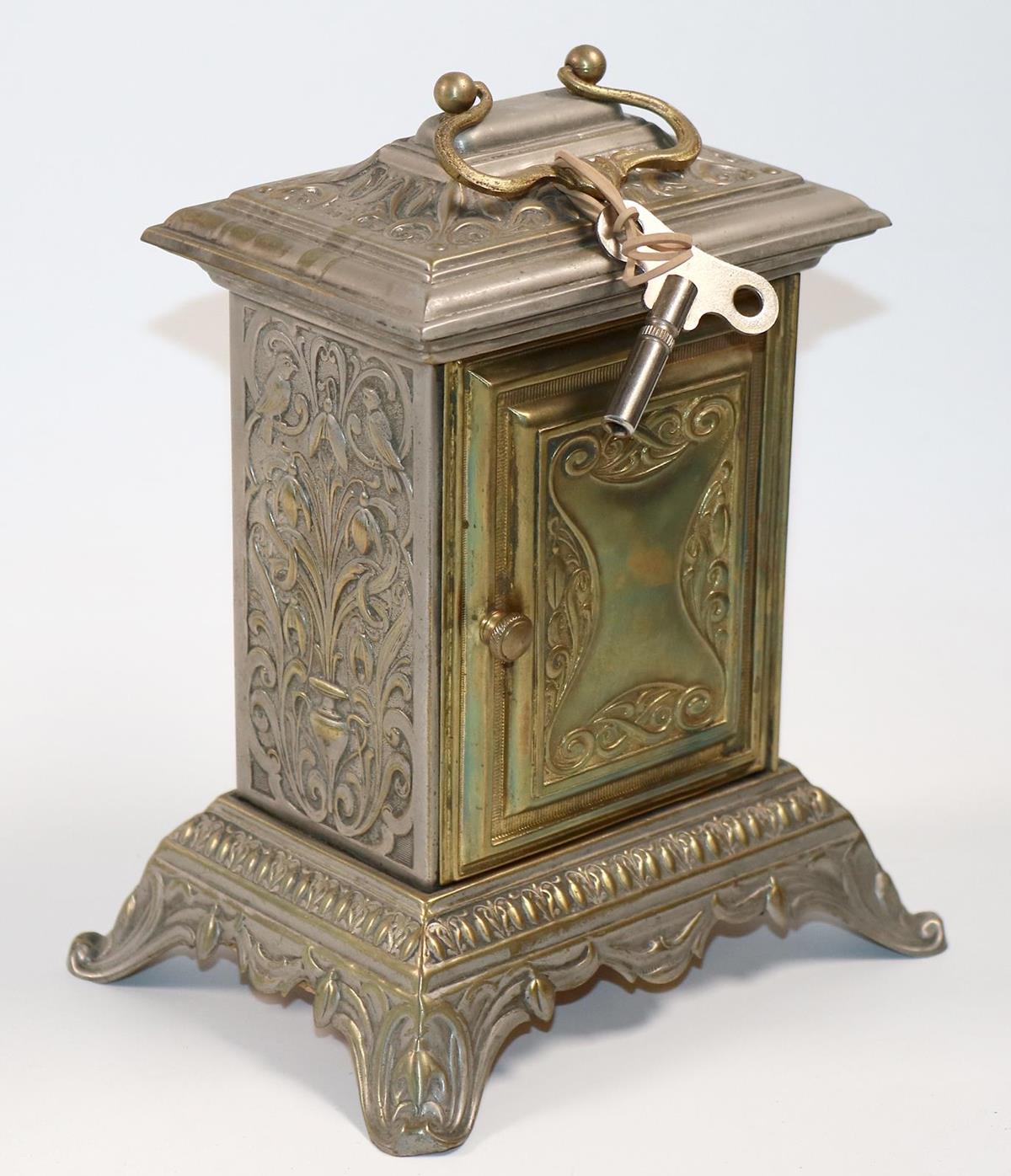 Reisewecker mit Spieluhr. | Bild Nr.2