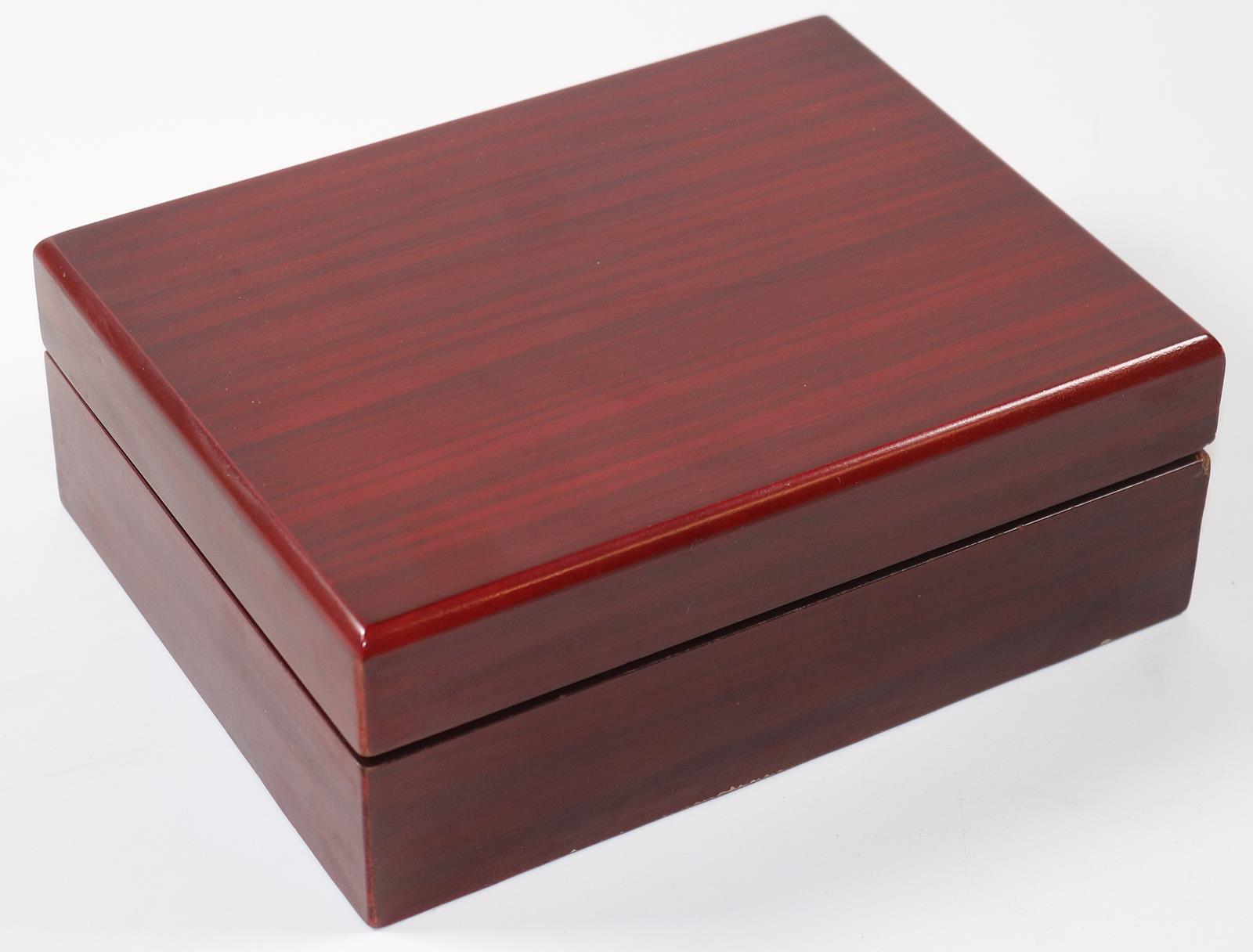 Dunhill u.a. | Bild Nr.4