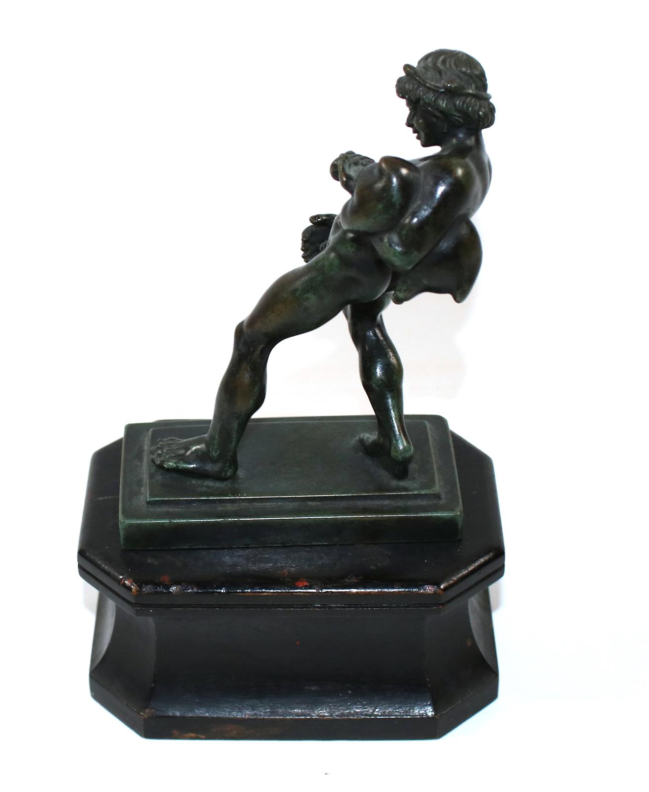 Satyr mit Weinschlauch. | Bild Nr.2