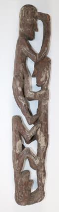 Asmat Ahnenbaum.