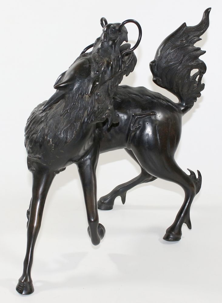 Große Abbildung Nr.2: 120-1579 Bronze des Longma Drachenpferd: (Asiatika)