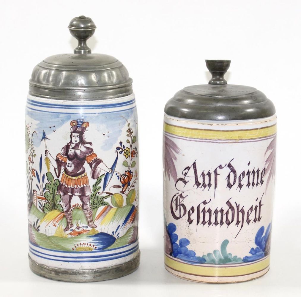 Große Abbildung Nr.1: 120-1686 2 Walzenkrüge: (Porzellan u. Keramik, Fayencen)