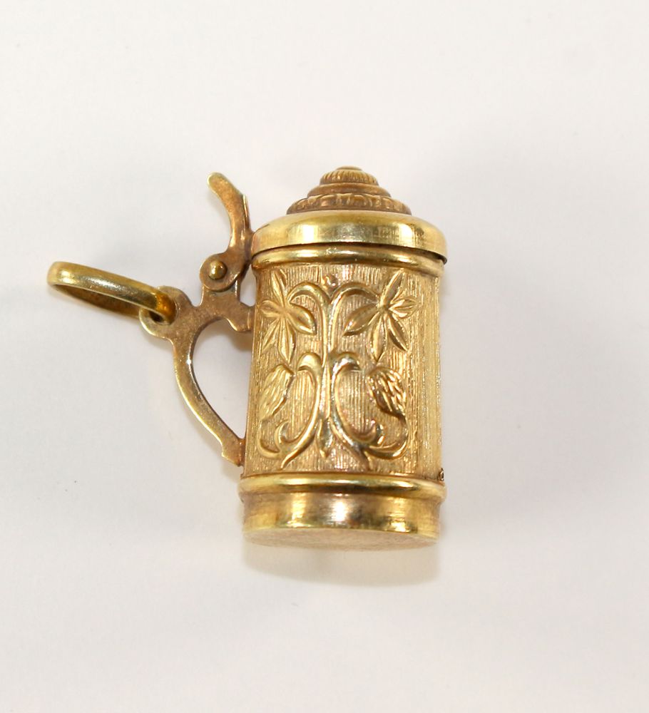 Große Abbildung Nr.1: 120-1720 Charm, Bierkrug: (Schmuck, Anhänger)
