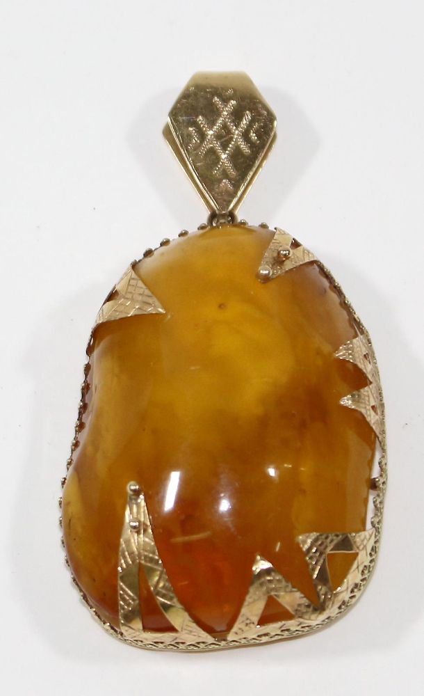 Große Abbildung Nr.2: 120-1731 Prächtiger Bernsteinanhänger: (Schmuck, Anhänger)
