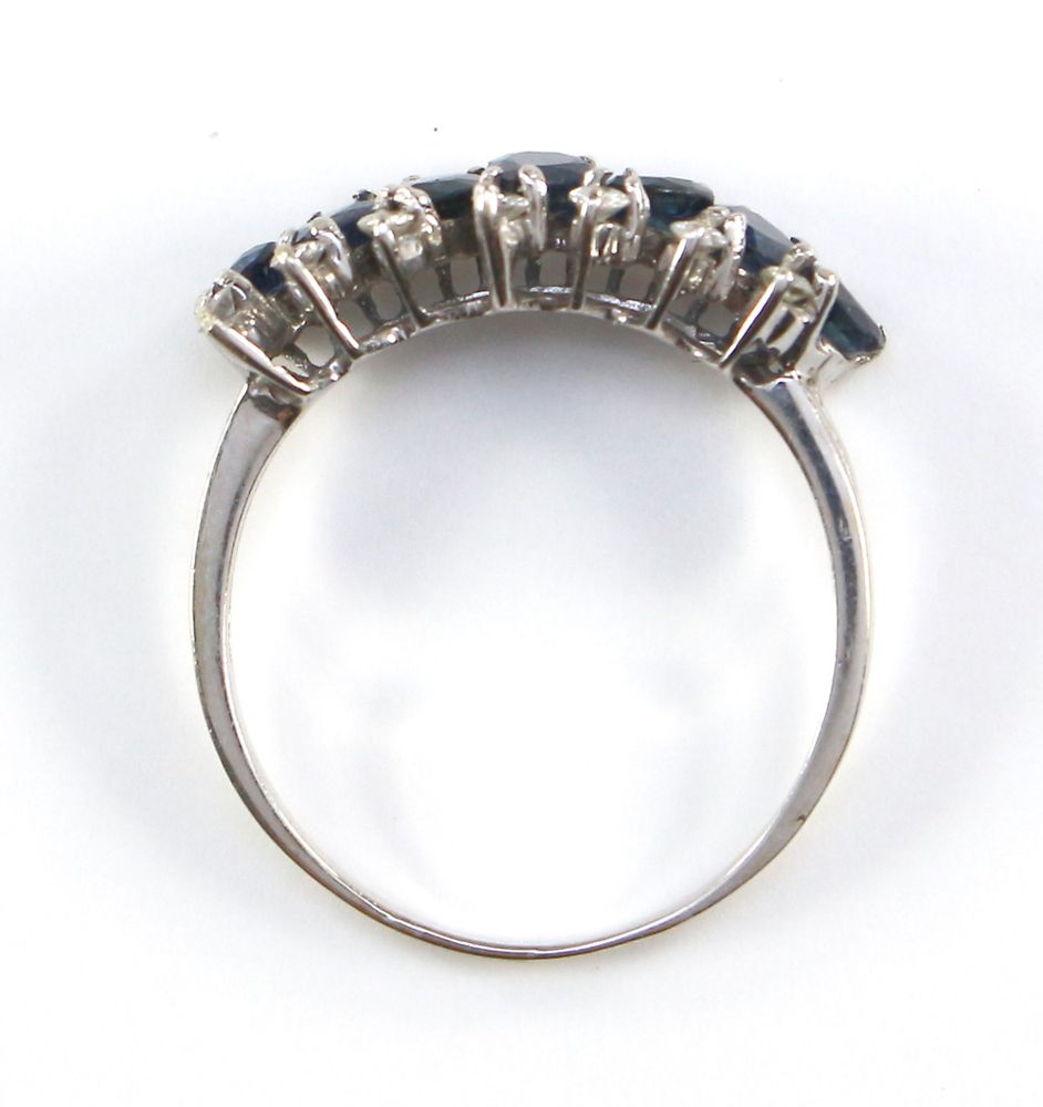 Große Abbildung Nr.2: 120-1762 Saphirring 750 WG.: (Schmuck, DRC Pforzheim)