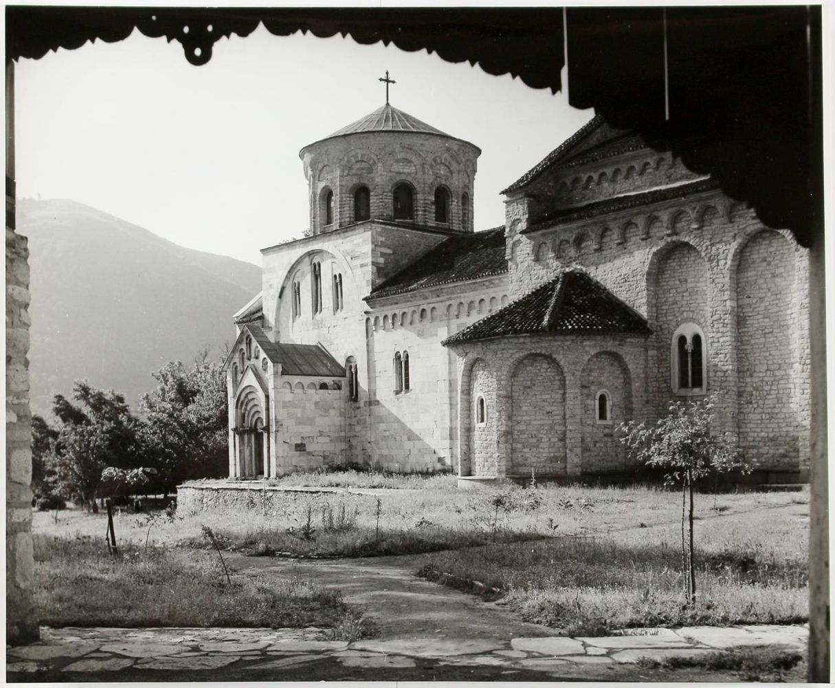 Große Abbildung Nr.1: 120-1928 Dabac, Toso: (Photographie)