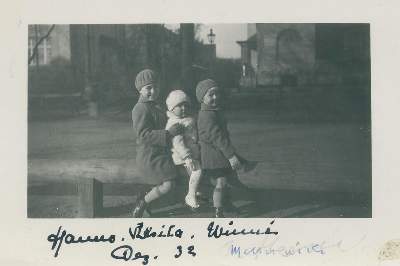 Bild Nr.11: 120-1403 Alix Reichsfreiin von Fürstenberg: (Autographen)