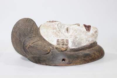 Bild Nr.2: 120-1568 Weisse Trauermaske Punu Okuyi: (Afrika, Sammlung Wolfgang Nerlich_)