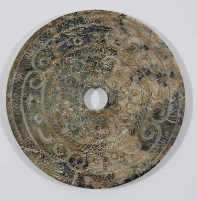 Bild Nr.2: 120-1577 Archaische Jadescheibe: (Asiatika)