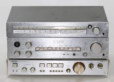 Bild Nr.1: 120-1677 Luxman Stereo-Geräte.: (Möbel, Design)
