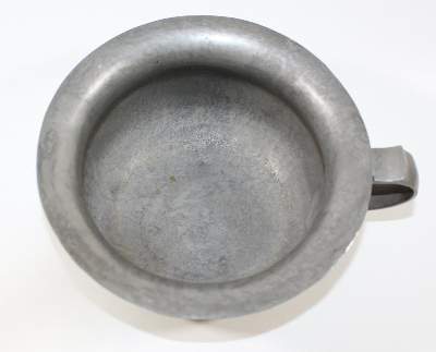 Bild Nr.2: 120-1916 Pot de chambre: (Zinn)