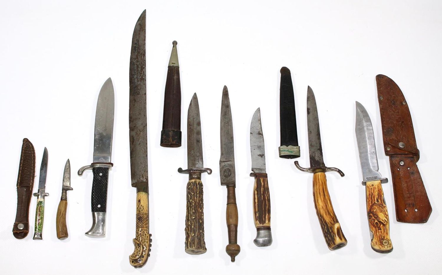 Große Abbildung Nr.3: 121-1467 Messersammlung: (Varia, Waffen)