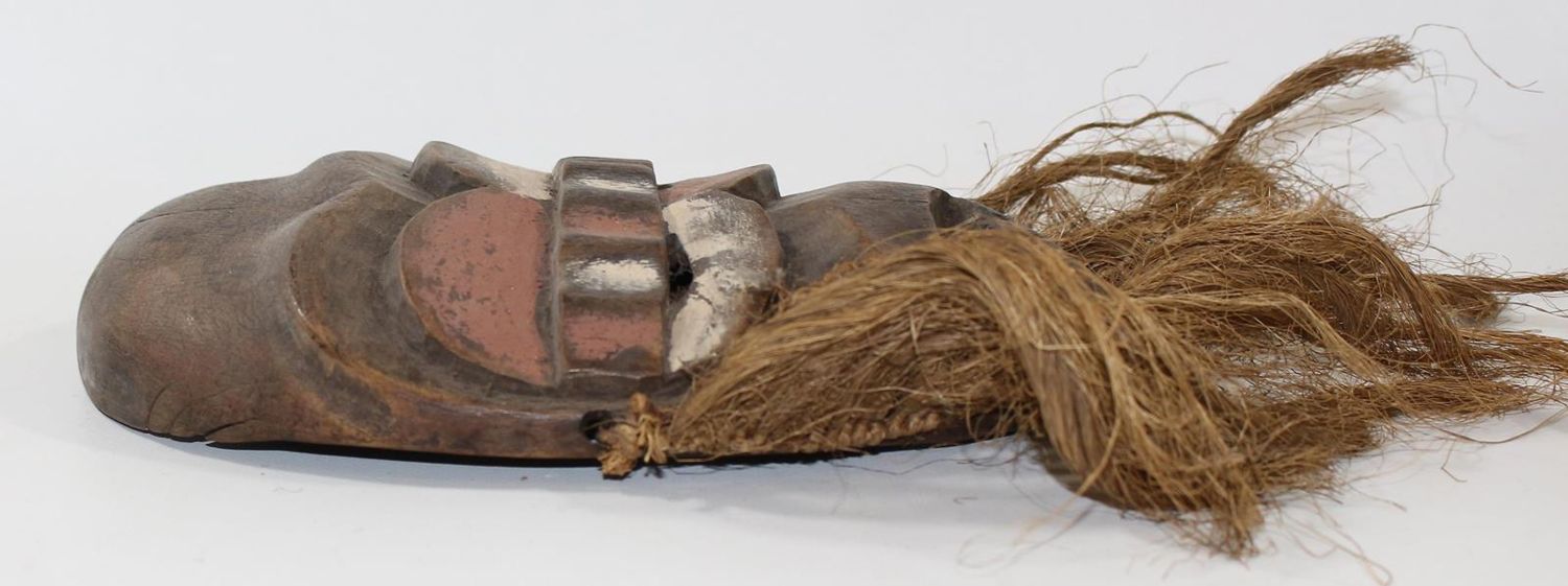 Große Abbildung Nr.3: 121-1476 Maske Lega D.R.Kongo.: (Afrika)