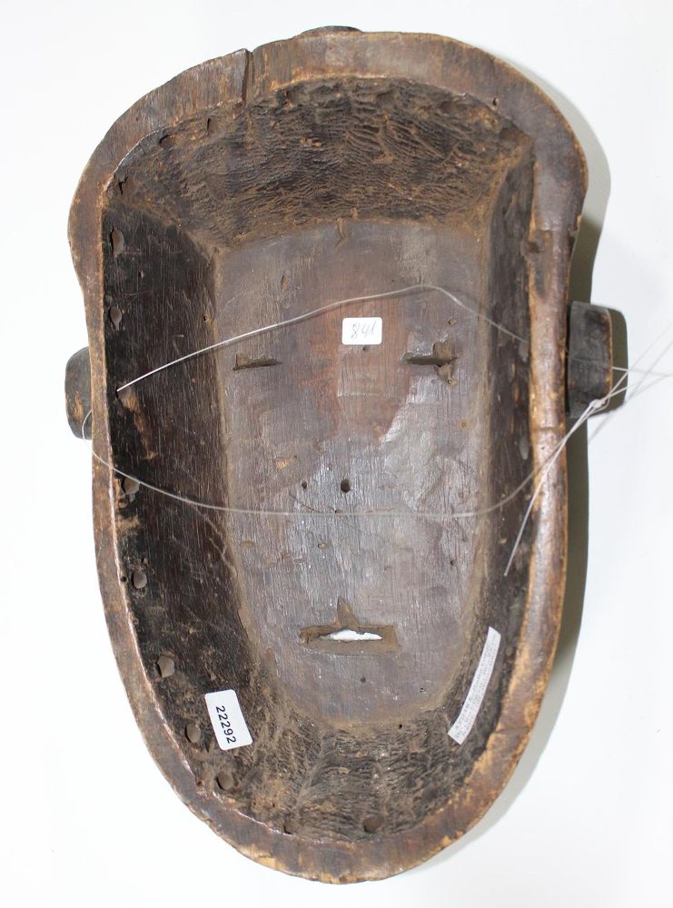 Große Abbildung Nr.3: 121-1514 Lulua Maske: (Afrika, Sammlung Nerlich München)