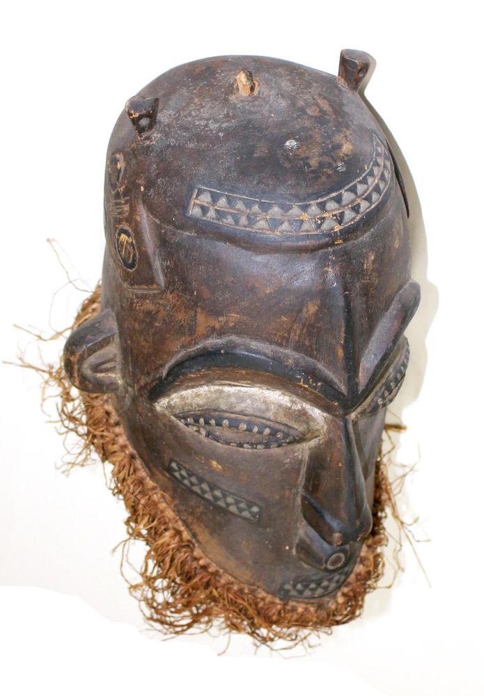 Große Abbildung Nr.4: 121-1521 Maske der Kuba: (Afrika, Sammlung Nerlich München)
