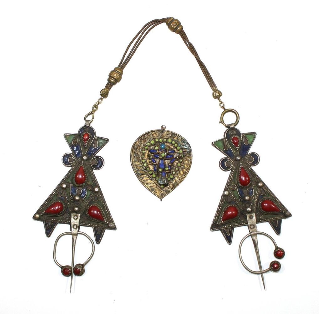 Große Abbildung Nr.2: 121-1583 Schmuck Orient.: (Asiatika)