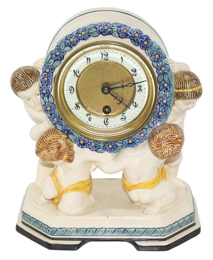 Große Abbildung Nr.1: 121-1657 Karlsruher Majolika Figurenuhr: (Porzellan u. Keramik)
