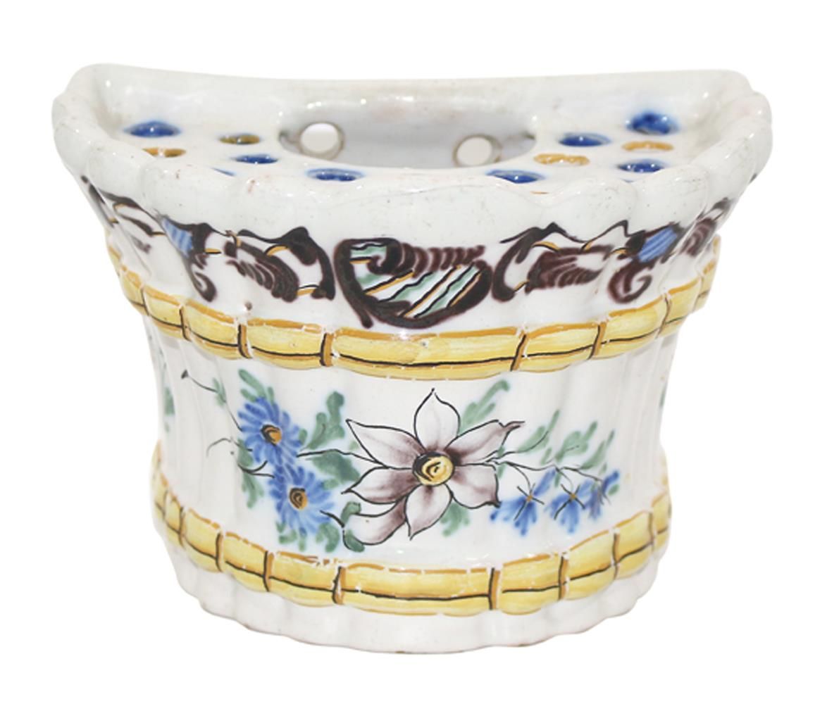 Große Abbildung Nr.1: 121-1684 Wandvase, süddeutsch, um 1780.: (Porzellan u. Keramik, Vase)