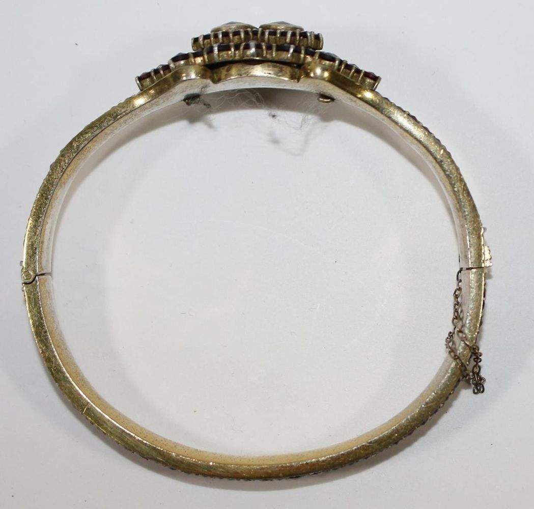 Große Abbildung Nr.2: 121-1687 Granatarmreif Klagenfurt.: (Schmuck, Armreifen)