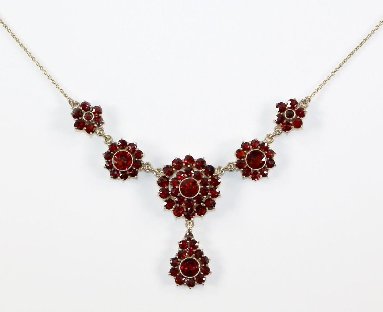 Große Abbildung Nr.1: 121-1691 Granatcollier u. Ohrstecker: (Schmuck, Collier)