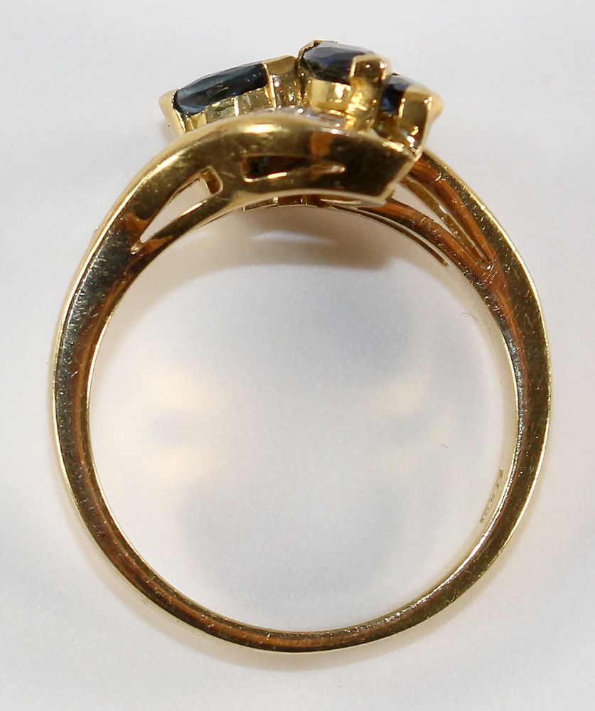 Große Abbildung Nr.2: 121-1701 Damenring 750 GG: (Schmuck, DRC Pforzheim)