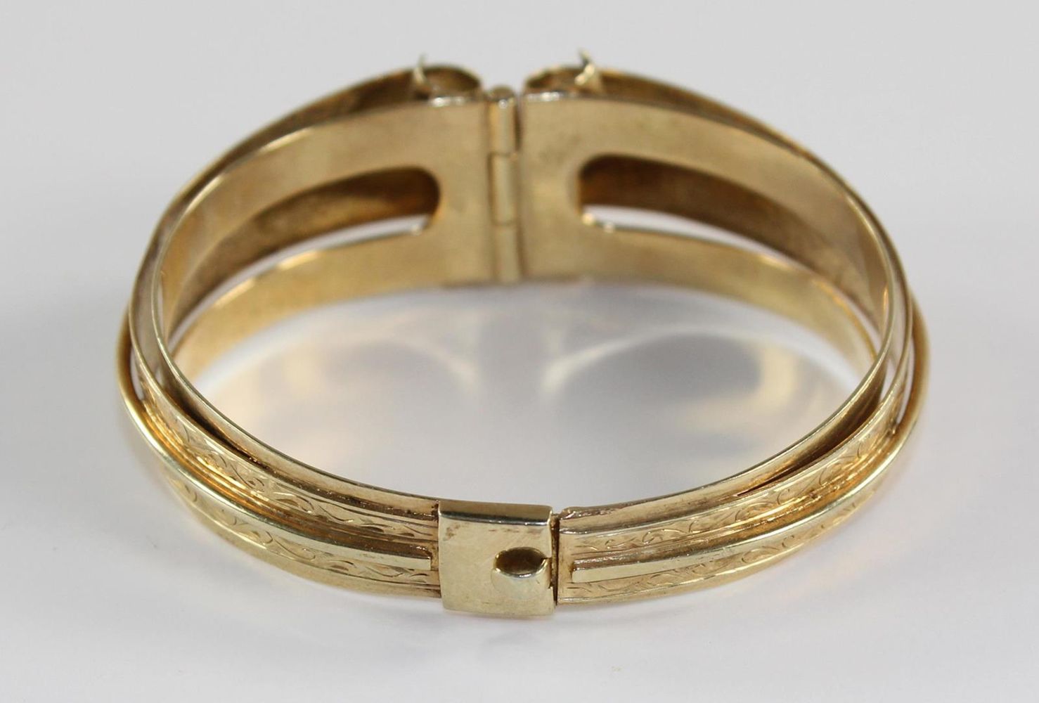 Große Abbildung Nr.2: 121-1719 Karl Herion Armreif: (Schmuck, Pforzheim)