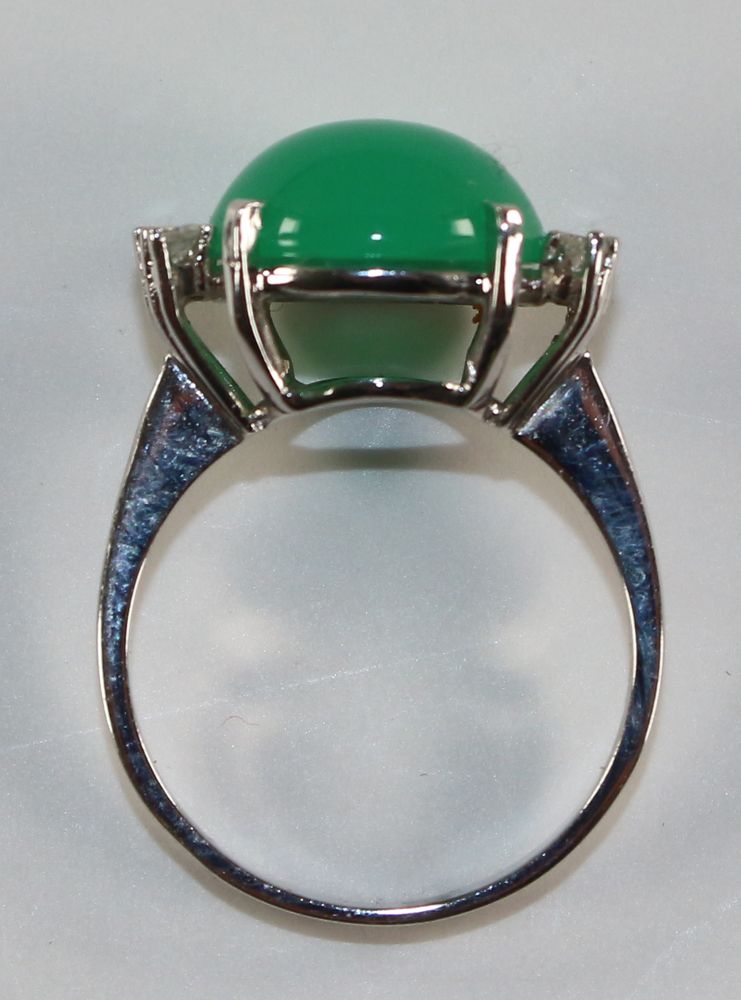 Große Abbildung Nr.2: 121-1733 Chrysopras Brillantring: (Schmuck, Ringe)