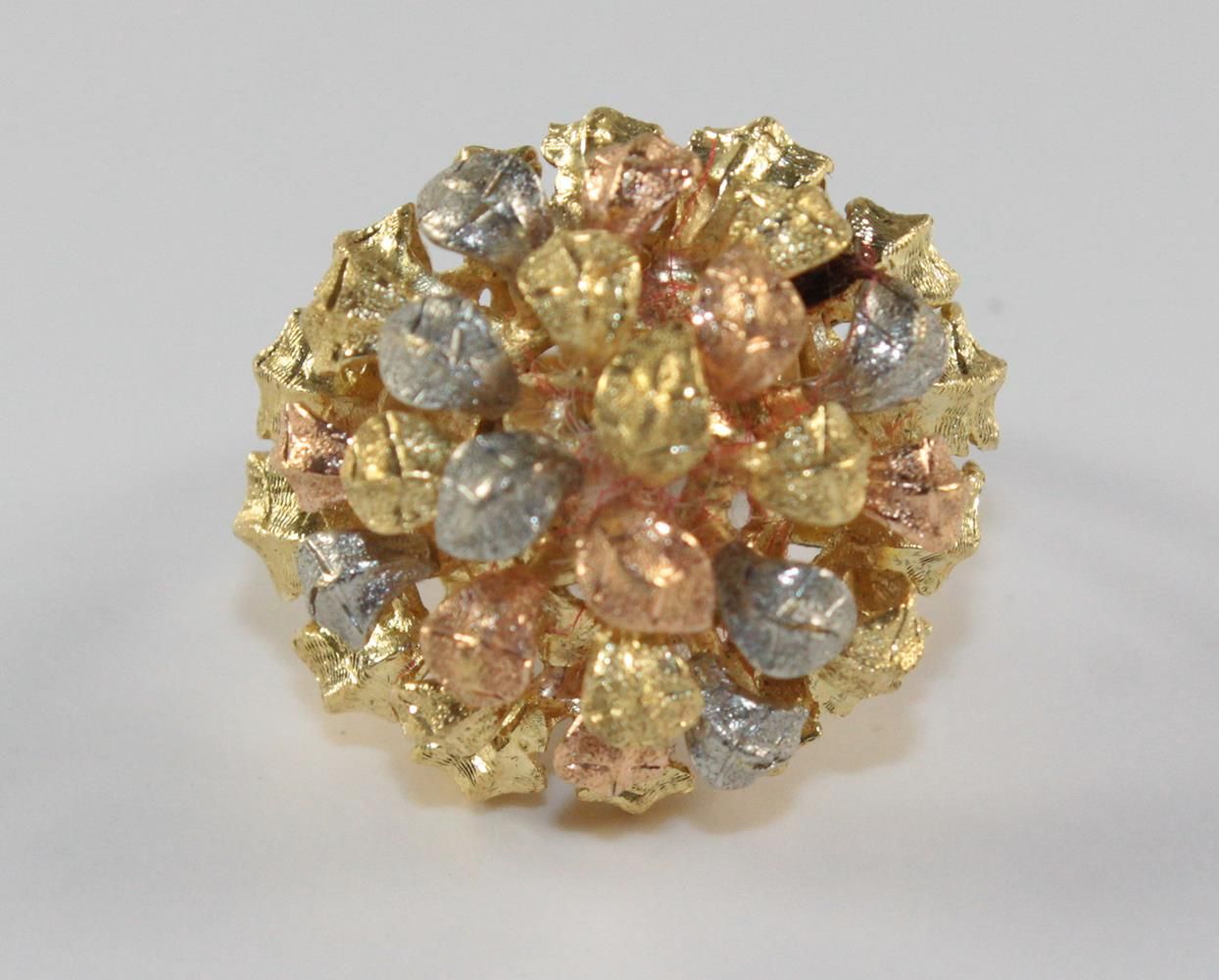 Große Abbildung Nr.2: 121-1735 Designring Italien 750 GG/WG/RG: (Schmuck, Ringe)