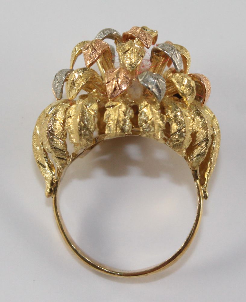 Große Abbildung Nr.3: 121-1735 Designring Italien 750 GG/WG/RG: (Schmuck, Ringe)