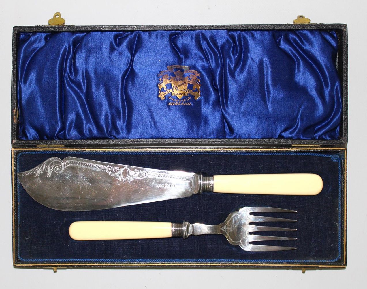 Große Abbildung Nr.2: 121-1764 Sheffield Fischbesteck Victorianisch.: (Silber)