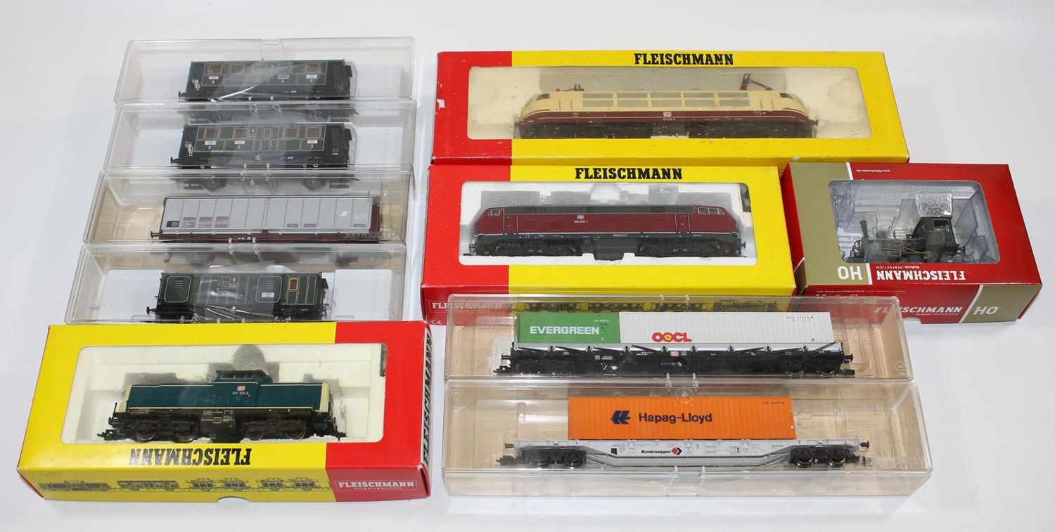 Große Abbildung Nr.3: 121-1797 Fleischmann H0.: (Spielzeug, Eisenbahn HO)