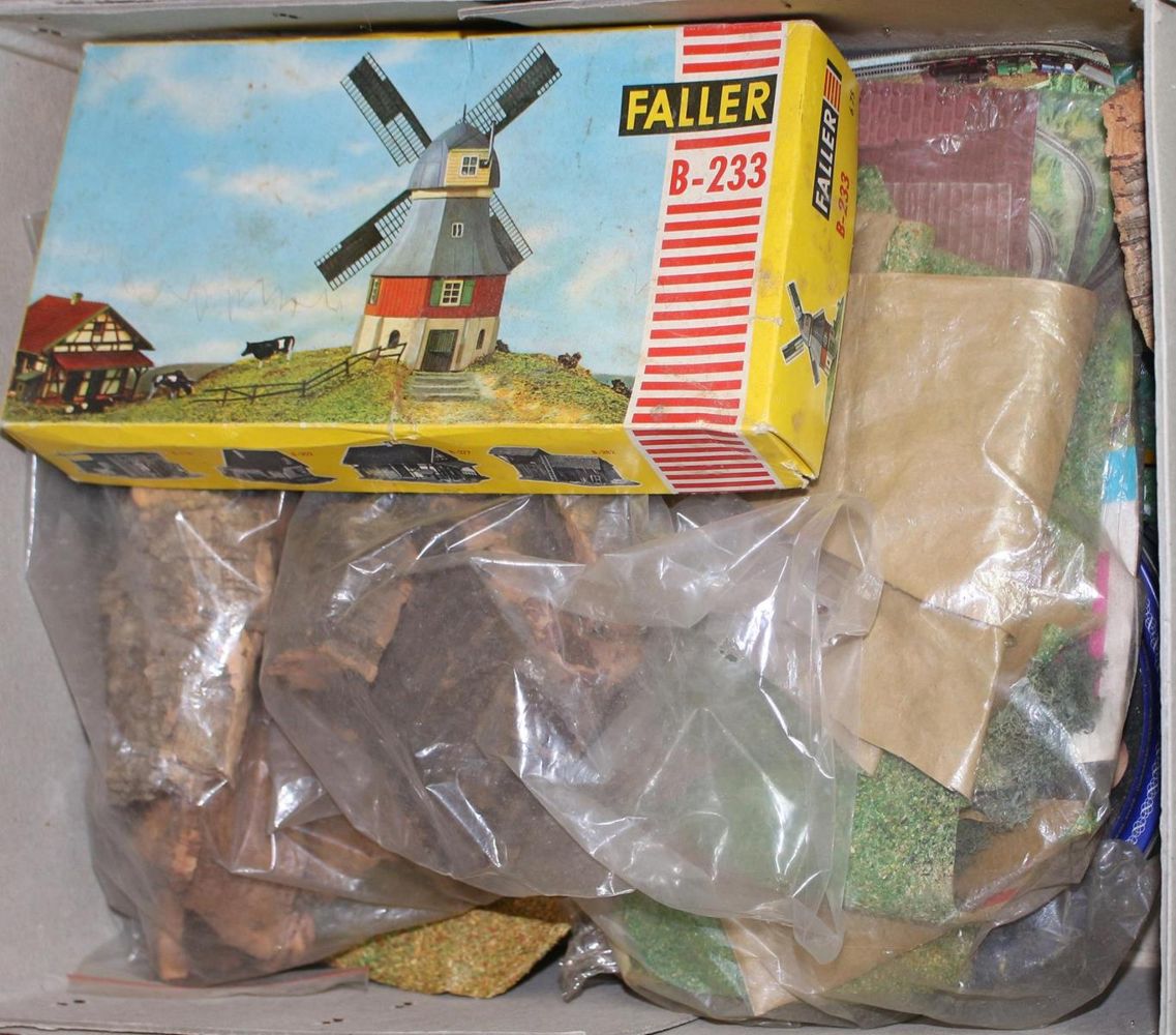 Große Abbildung Nr.15: 121-1801 Riesige Sammlung Märklin: (Spielzeug, Eisenbahn, Märklin)