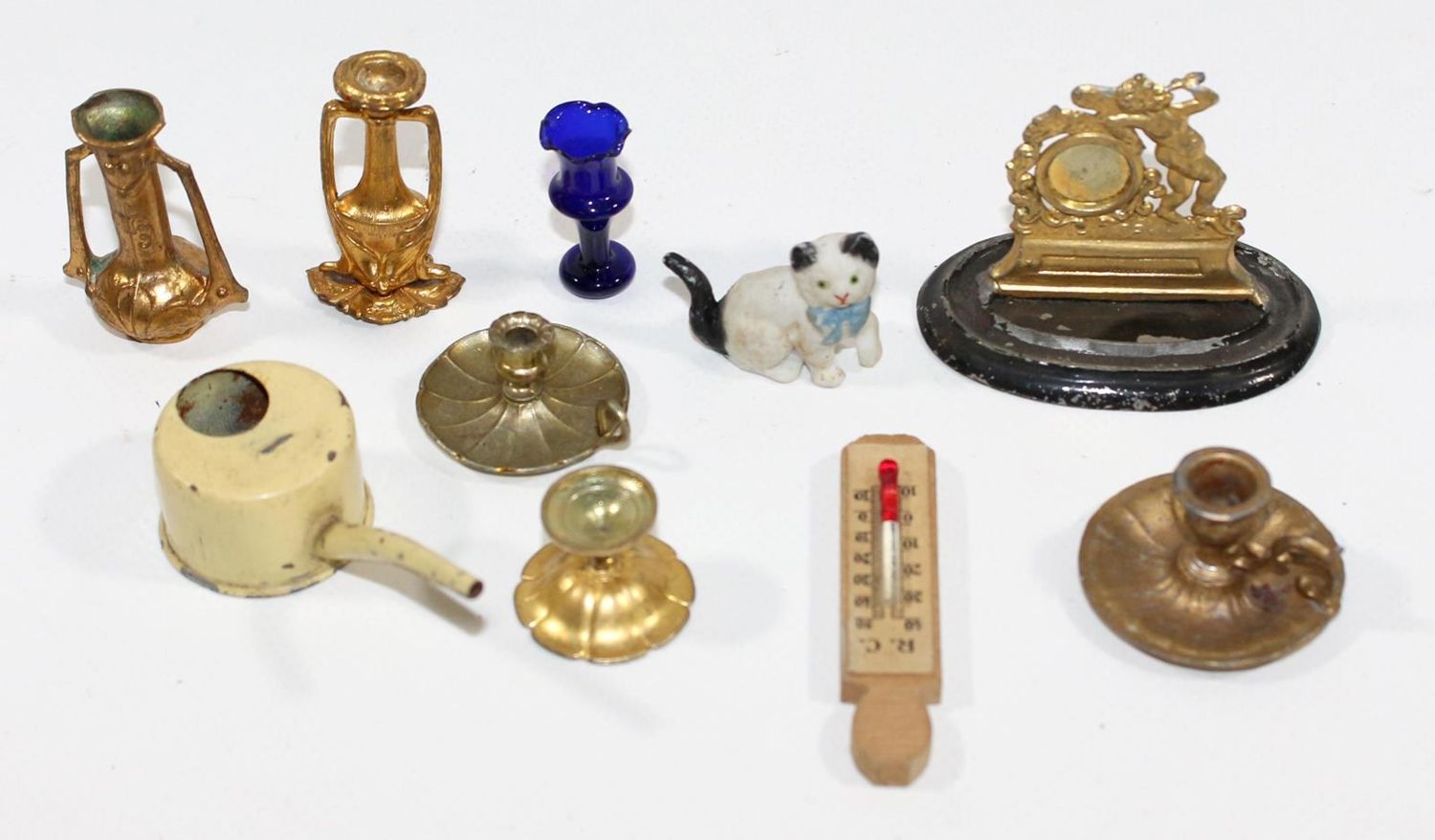 Große Abbildung Nr.3: 121-1815 Puppenstubenzubehör u.a. Rock: (Spielzeug, Puppen)