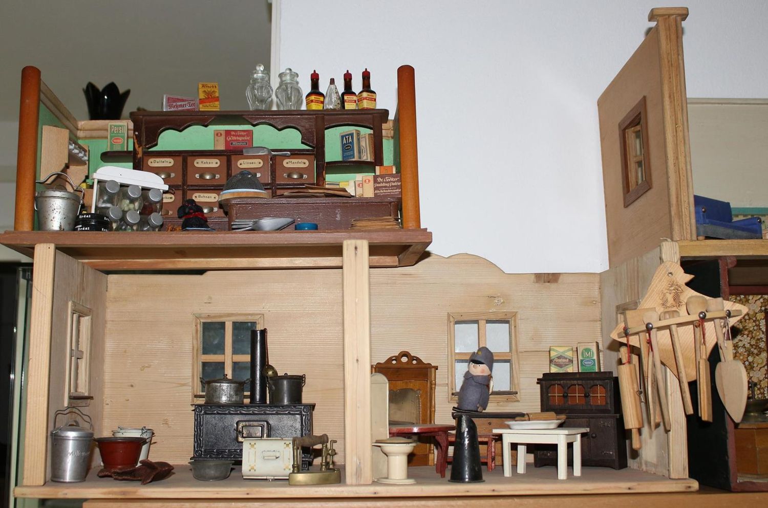 Große Abbildung Nr.20: 121-1816 Riesige Sammlung Puppenstuben u.: (Spielzeug, Puppenstuben)