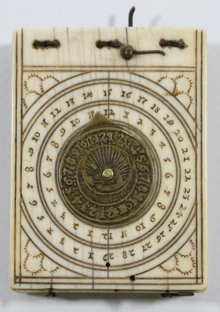 Große Abbildung Nr.3: 121-1843 Klappsonnenuhr Nürnberg: (Uhren)